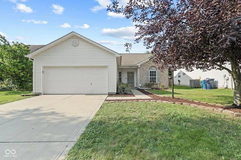 12225 Outside Trail Ct, Noblesville, IN 46060