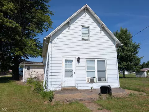 3185 N Washington St, Butlerville, IN 47223
