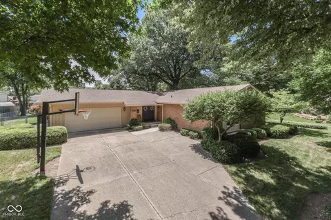 413 Beechview Ln, Indianapolis, IN 46217