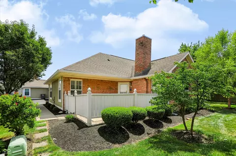 7335 Chapel Villas Ln #B, Indianapolis, IN 46214