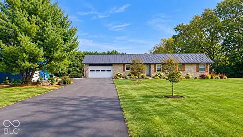 10514 N State Road 9 N, Fountaintown, IN 46130