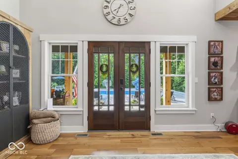 Entry Way - 47 E State Road 38, Pendleton, IN 46064 photo 1 of 5