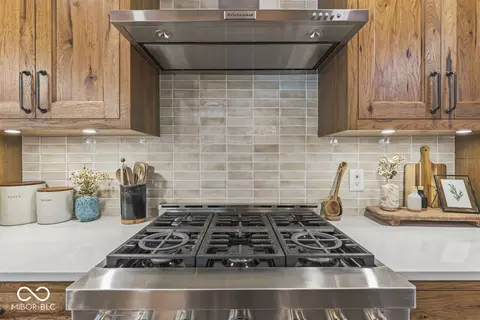 Kitchen - 47 E State Road 38, Pendleton, IN 46064 photo 4 of 5