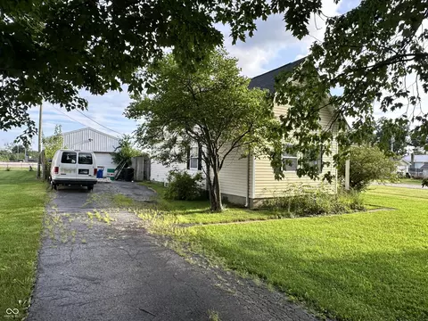 277 E Main St, Austin, IN 47102 photo 5