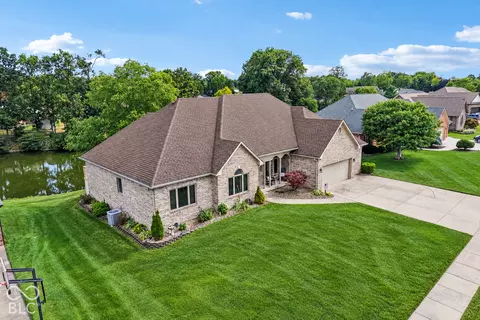 6635 E Ridgeview Ct, Mooresville, IN 46158