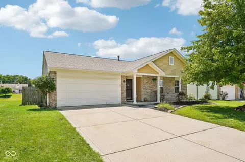 6647 W Longview Dr, Mccordsville, IN 46055