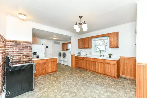 509 E 8th St, Sheridan, IN 46069 photo 11