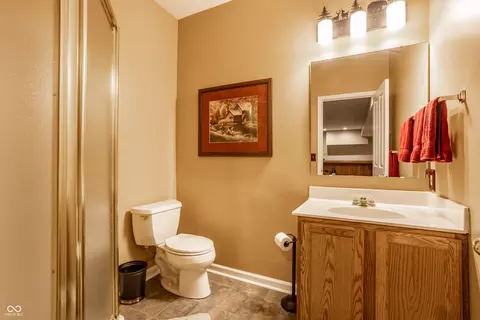 Bath - 3824 Constitution Dr, Carmel, IN 46032 photo 5 of 6