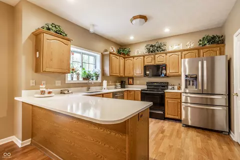 Kitchen - 3824 Constitution Dr, Carmel, IN 46032 photo 1 of 4