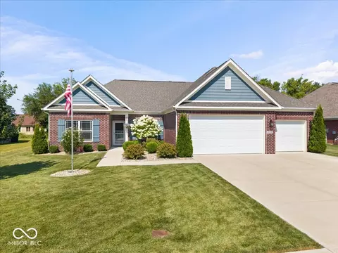3722 S Meadows Ln, New Palestine, IN 46163