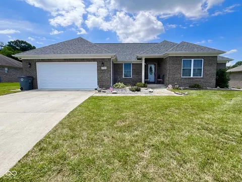 1795 Normas Way, Seymour, IN 47274