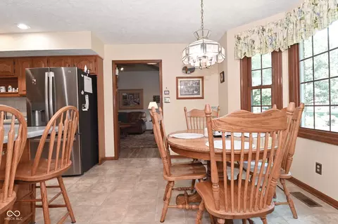 675 Caesar Dr, Avon, IN 46123 photo 13