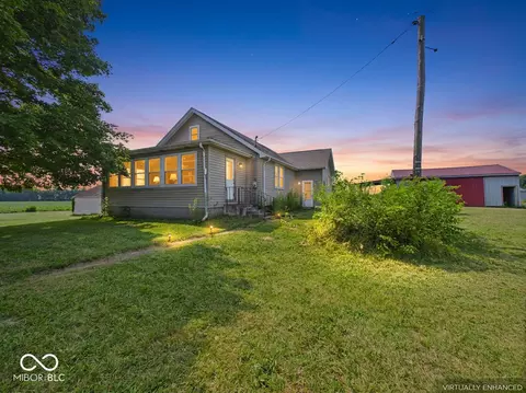 1715 E 800 N, Alexandria, IN 46001