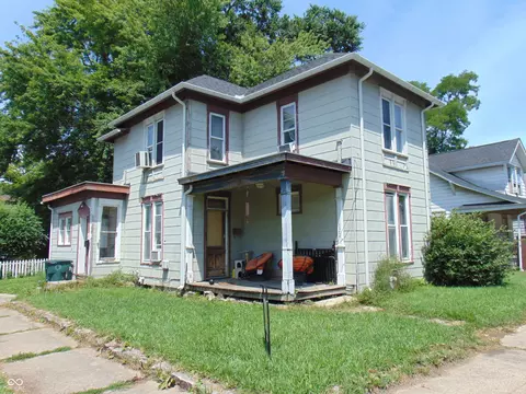 220 S Gharkey St, Muncie, IN 47305