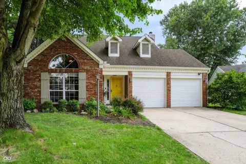 7713 Raleigh Ln, Fishers, IN 46038