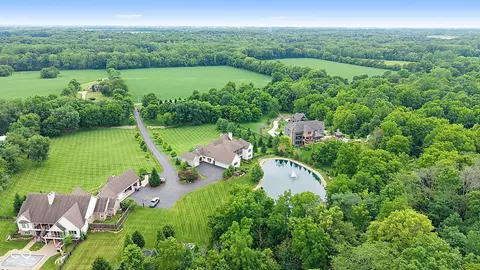 View/Area - 8264 W Fall Creek Dr, Pendleton, IN 46064 photo 9 of 9