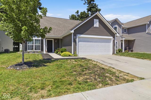 1174 S Aberdeen Dr, Franklin, IN 46131