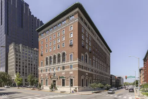 350 N Meridian St #411, Indianapolis, IN 46204