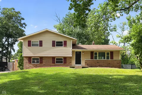 5636 Laurel Hall Dr, Indianapolis, IN 46226