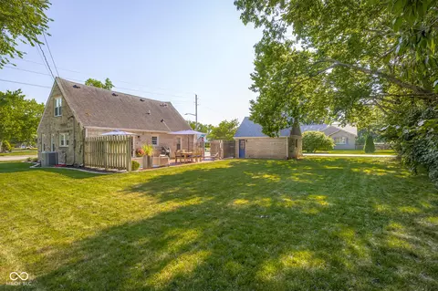 Exterior - 802 25th, Columbus, IN 47201 photo 14 of 14