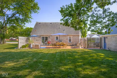 Exterior - 802 25th, Columbus, IN 47201 photo 10 of 14