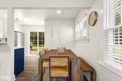 Dining - 802 25th, Columbus, IN 47201 photo 1 of 1