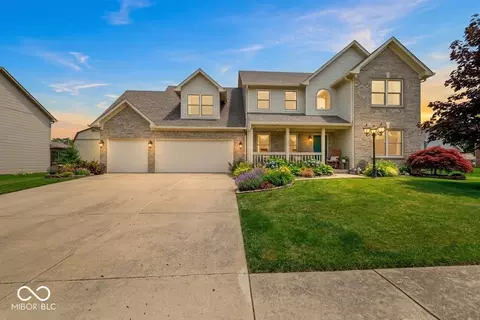 7975 Meadow Bend Cir, Indianapolis, IN 46259