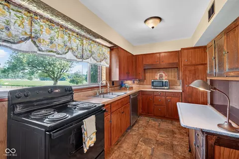 Kitchen - 1220 S State Road 67, Pendleton, IN 46064 photo 1 of 3
