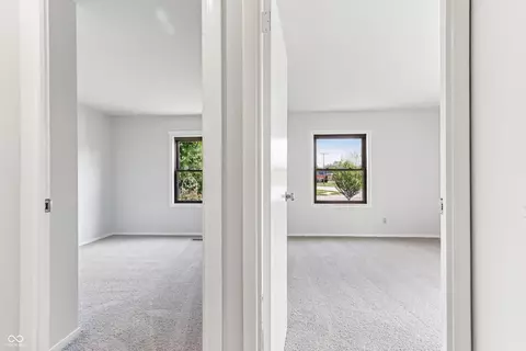 Entry Way - 1006 Longfellow Ln, Plainfield, IN 46168 photo 1 of 2