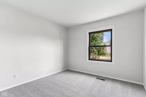 Bedroom - 1006 Longfellow Ln, Plainfield, IN 46168 photo 5 of 7