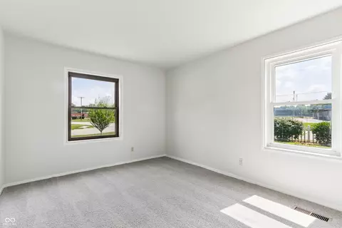 Bedroom - 1006 Longfellow Ln, Plainfield, IN 46168 photo 2 of 7