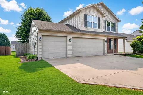 605 Sunmeadow Ln, Avon, IN 46123