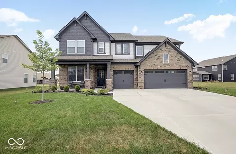 4228 Brocket Dr, Greenwood, IN 46143