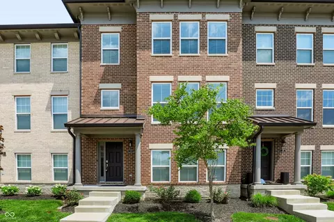 332 Fairfax Way, Zionsville, IN 46077