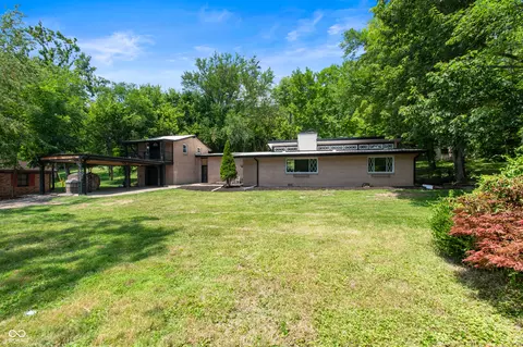 212 Jackson St, Vevay, IN 47043