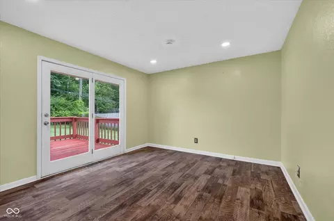 Living - 1504 Sheri Cir, Plainfield, IN 46168 photo 8 of 9