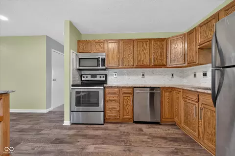 Kitchen - 1504 Sheri Cir, Plainfield, IN 46168 photo 5 of 6
