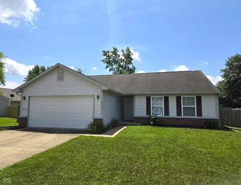 2069 Creekside Dr, Seymour, IN 47274