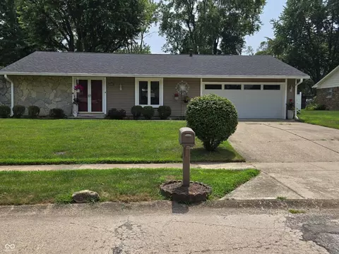 8221 Orchid Ln, Indianapolis, IN 46219