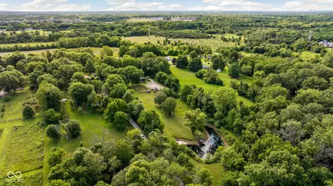 544 Amos Dr, Zionsville, IN 46077