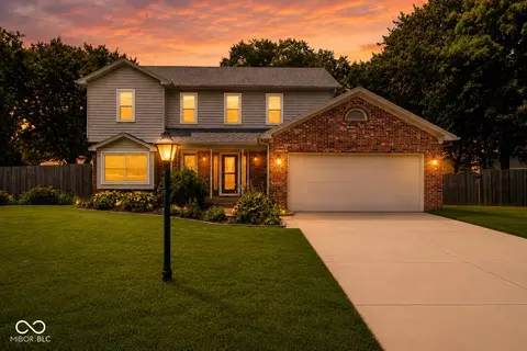 245 Whispering Willow Ct, Noblesville, IN 46060