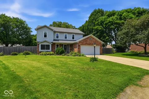 245 Whispering Willow Ct, Noblesville, IN 46060
