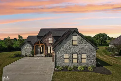 134 Lakeside Dr, Pittsboro, IN 46167