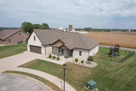 3522 Castlerock Ct, Seymour, IN 47274