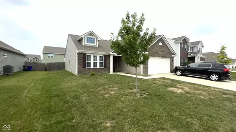 3243 Sand Walk Dr, Kokomo, IN 46902