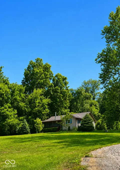 4687 Buffalo Ln, Martinsville, IN 46151