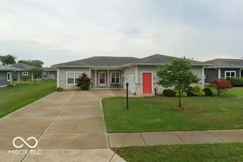 718 S Sobota Way, Trafalgar, IN 46181