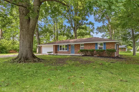 210 Cottonwood Dr, Anderson, IN 46012