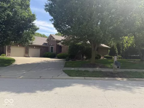 5735 Station Hill Dr, Avon, IN 46123