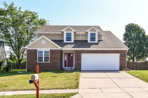 6384 Hillview Cir, Fishers, IN 46038